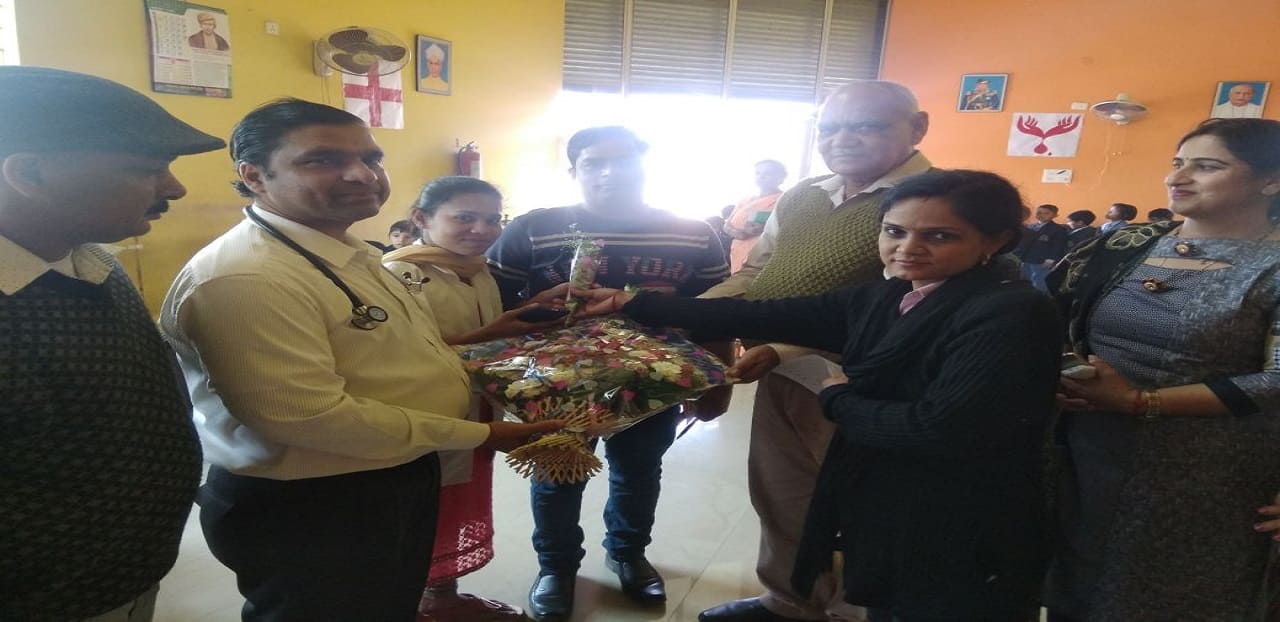 Reshmi Ghosh Came to palwal to bless thalassemic kids