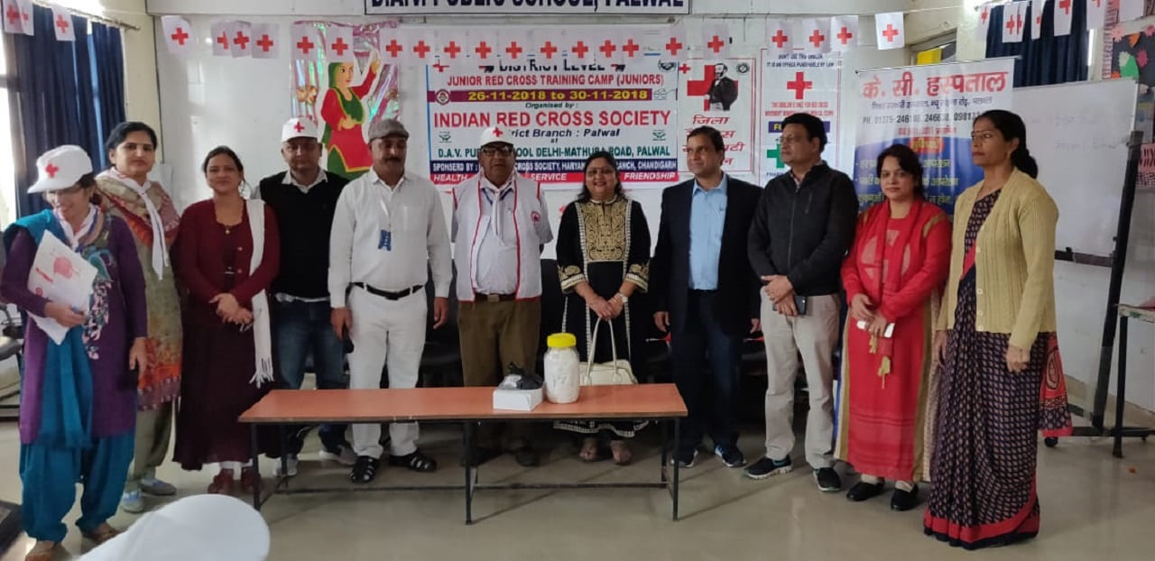 Reshmi Ghosh Came to palwal to bless thalassemic kids