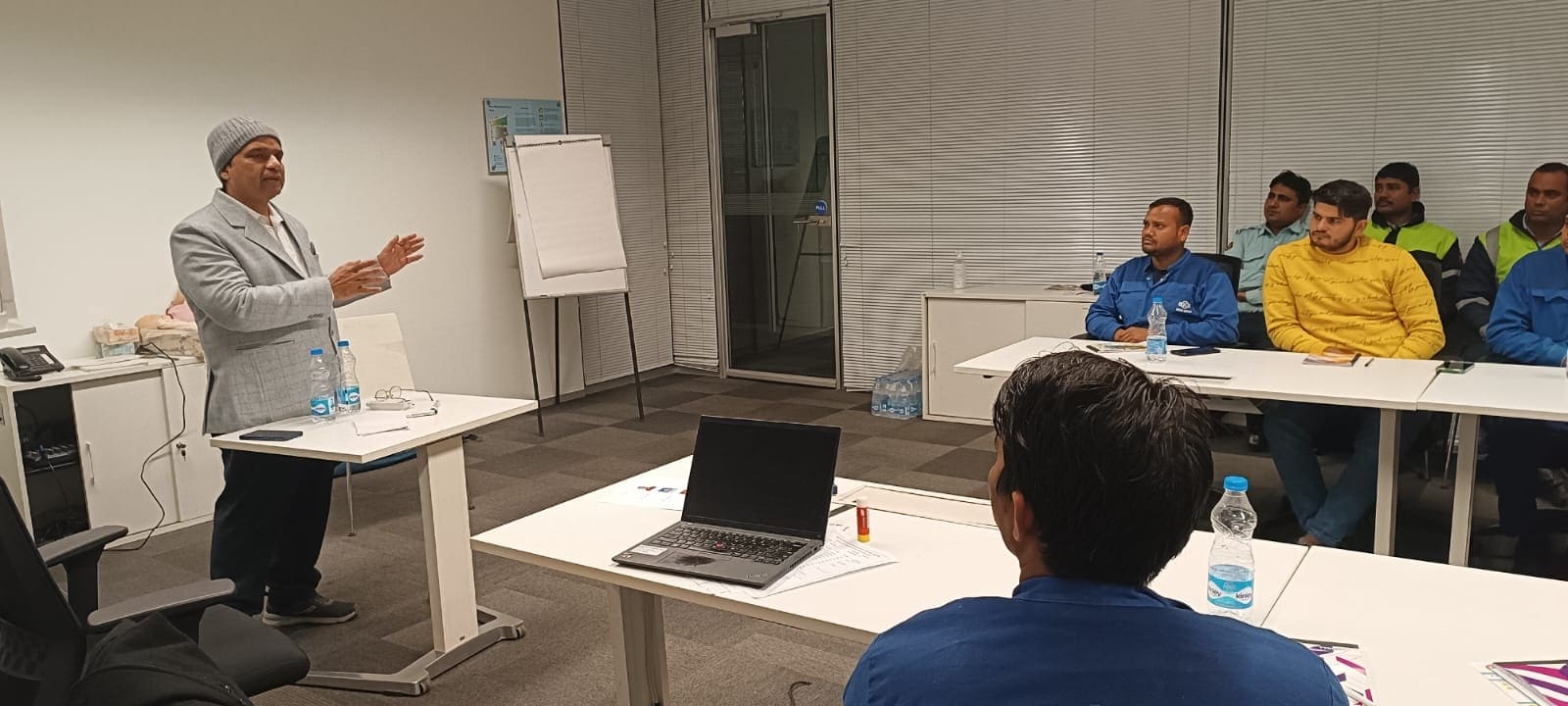 रक्तदान के लिए अपना ब्लड बैंक पलवल और एम वी एन यूनिवर्सिटी करेंगे मिल कर
                    काम