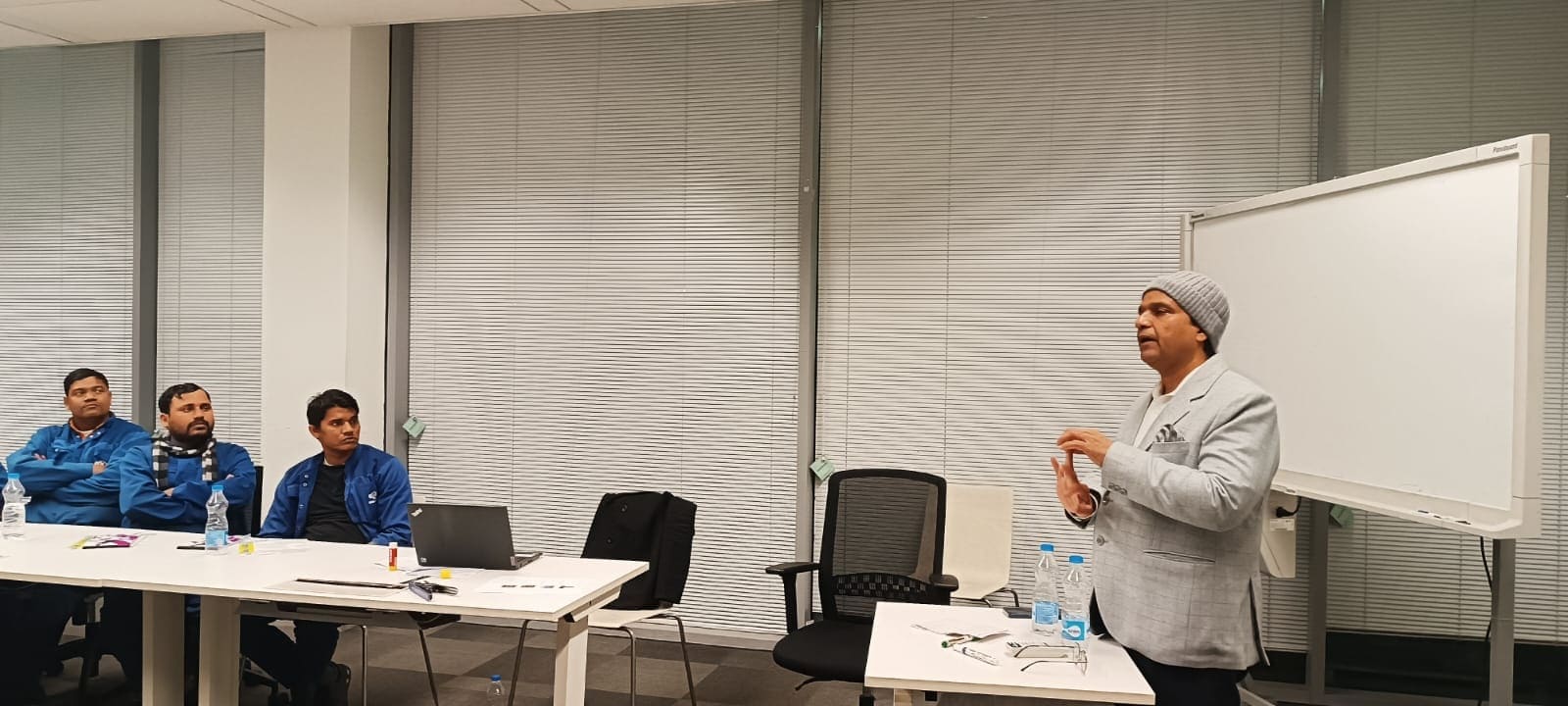 रक्तदान के लिए अपना ब्लड बैंक पलवल और एम वी एन यूनिवर्सिटी करेंगे मिल कर
                    काम